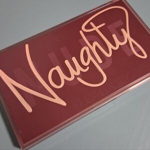 Huda Beauty Naughty Nude Eyeshadow Palette
